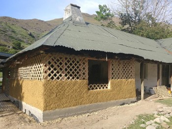 wattle and daub restoration, wattle-and-daub-restoration.jpg